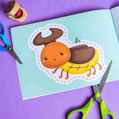 Вирізалки для найменших. Різнобарвні комахи Вирізалки для найменших. Різнобарвні комахи