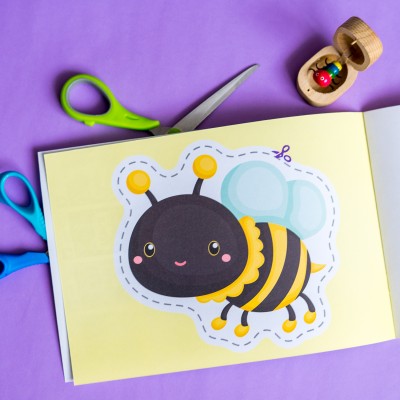 Вирізалки для найменших. Різнобарвні комахи Вирізалки для найменших. Різнобарвні комахи