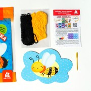 Мої пухнастики. Бджілка